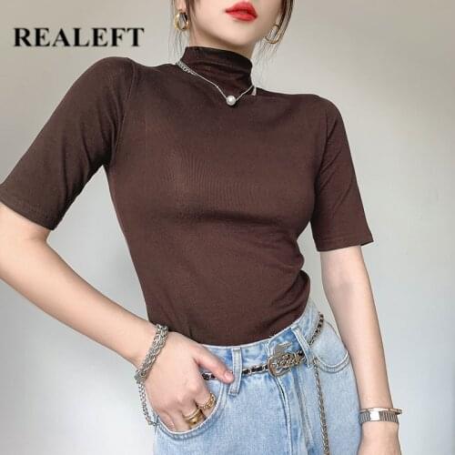 REALEFT Women's T-shirts