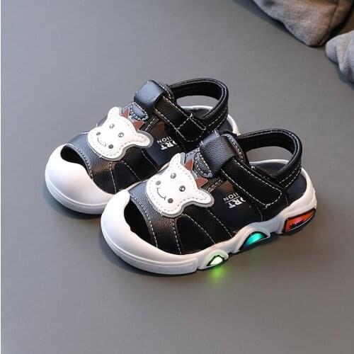 Childrens Sandles 1-6 Years Old Boys Beach Shoes New Girls Toddler Shoes Soft Bottom Led Lighting Shoes Baby Girl Shoes