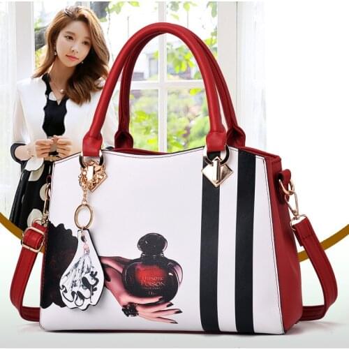 New fashion trend handbag Fashion casual womens bag Europe and America Casual shoulder Boston bag yinhua 29X13X22cm