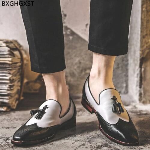 Luxury Designer Brogues Mens Leather Shoes Italian Loafers Dress Shoes Mens Fashion Men Office Shoes Formal Tassel Chaussure