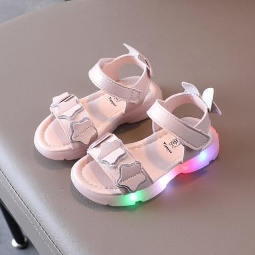 Size 22-31 Glowing Toddler Children Led Shoes 1-6 Years Lightweight Glowing Beach Sandals Soft Bottom Light Up Slippers for Girl