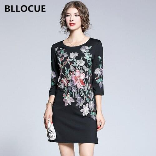 BLLOCUE High quality 2019 Autumn Flower Embroidery Runway Dress Tall Waist Vintage Female Elegant Dress