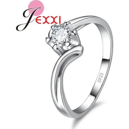 Fashion Elegant Luxury Charm Cubic Zirconia 925 Sterling Silver Wedding Engagement Rings Bridal Jewelry Rings Women