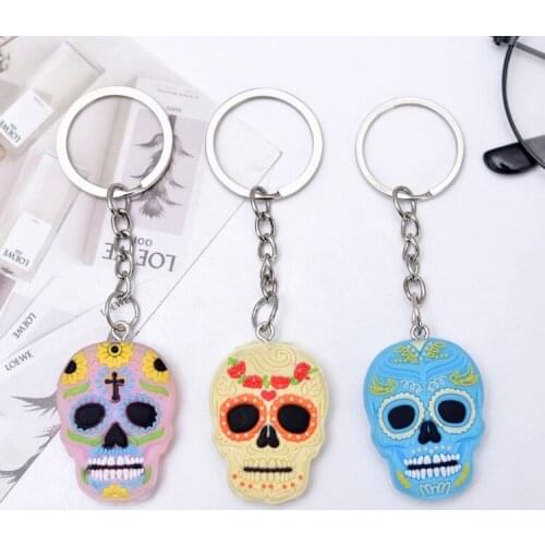 120pcs High Quality Skull Toy Cute Metal KeyChain Toy Pendant Women Baby Keyring Bag Hang Toys
