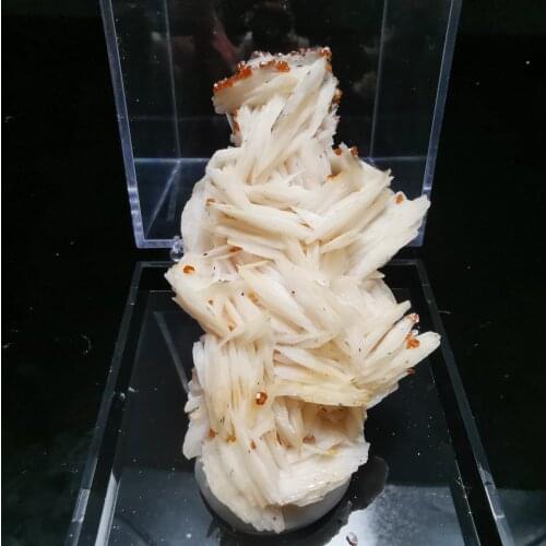 Natural high quality vanadium lead ore white flower barite specimen mineral crystal original stone teaching collection ornaments