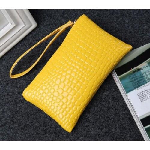 Free shipping fashion 2020 Brit The new womens purse envelopes, bags ladies' purses six colors can be choosed wallet