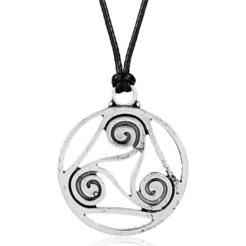 Dongsheng Vintage Norse Vikings Charm Celtic Talismans Triskele Amulets Runic Triskelion Pendant Necklace -30