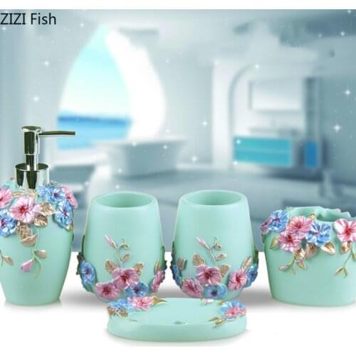 European Style Emboss Resin Bathroom 5-piece Set Toothbrush Holder Home Bathroom Supplies Wedding Gift