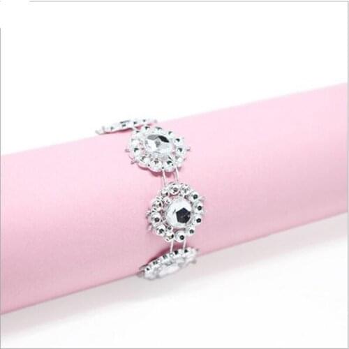 100 Pcs\lot European Style Handmade Plastic Sunflower Rhinestone Wrap Napkin Ring Napkin Buckle For Home Hotel Wedding Supplies