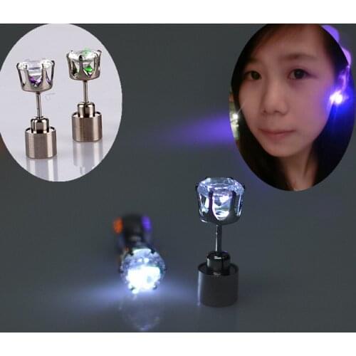 LED Earring Light Up Star Glowing Crystal ChristmasGift Round Earrings Jewelry ForWomen Bar Nightclub Party MusicFestival Studs
