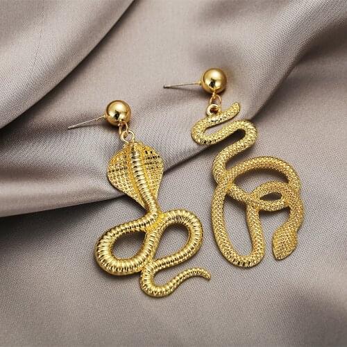 European and American fashion popular new snake element alloy earrings creative exaggerated personality snake shaped lady eardro