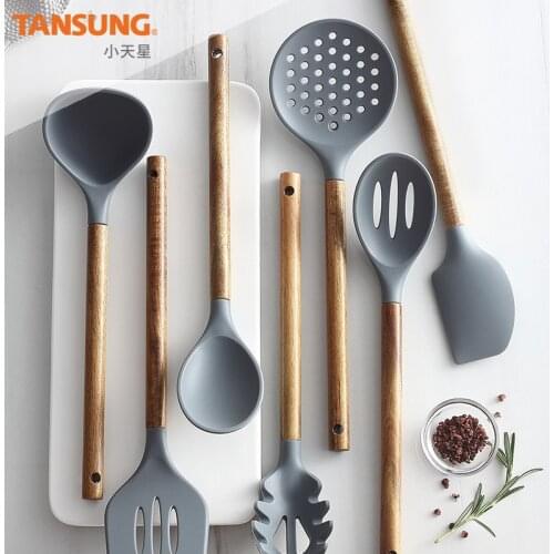 2020 Kitchen Utensils Silica Gel Cooking Spoon Leaky Spoon Acacia Wood Spatula Wooden Handle Silicone Kitchenware Set Spatula