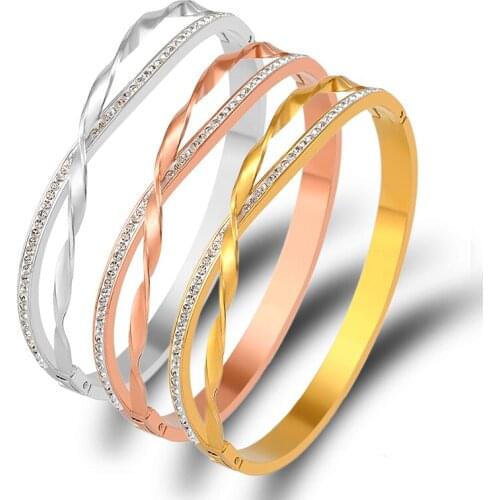 2021 Winter Design Full Crystals Cross Bracelet Titanium Steel Bangle Woman Jewelry Charms For Gold Bangles Wedding Engagement