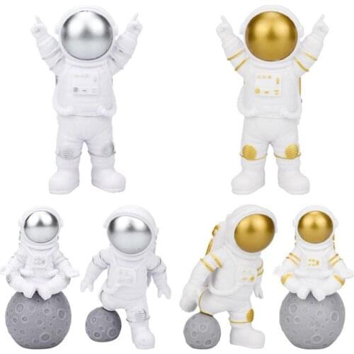 3pcs/set Outer Space Astronaut Cake Toppers Astronaut Figurines Decorations 3D Astronaut Silicone Mold DIY Astronaut Mold Craft