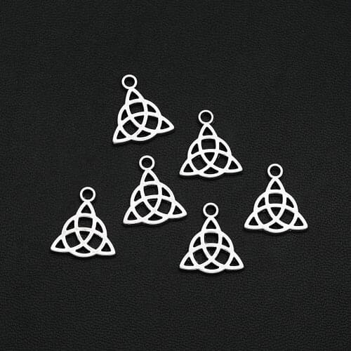 25pcs/Lot 15x16mm Antique Silver Plated Triangle Symbol Charms Hollow Pendants For DIY Trinkets Jewelry Making Finding Materials