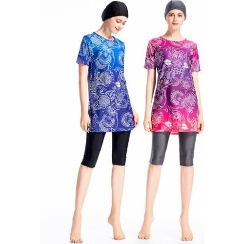 New Digital Printed Short-sleeved Swimsuit Conservative Cropped Swimsuit