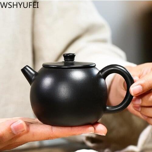 Chinese Yixing Boutique Tea pot Purple Clay Teapots Raw ore Black mud Handmade kettle Tea ceremony supplies Customized 200ml