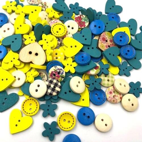 50pcs/lot Yellow/Blue Mixed 2-Hole Wooden Buttons Love Heart Pattern Decorative Buttons Fit Sewing DIY Scrapbooking Craft W483