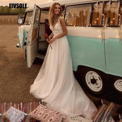 Fivsole Boho Wedding Dress 2021 V Neck A Line Lace Appliques Beach vintage Bridal Gowns Custom Bohemian Wedding Dress Plus Size