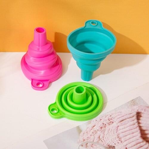 1Pcs Household Kitchen Cooking Tools Portable Wine Mini Portable Oil Pot Funnel Silicone Collapsible Foldable Funnel