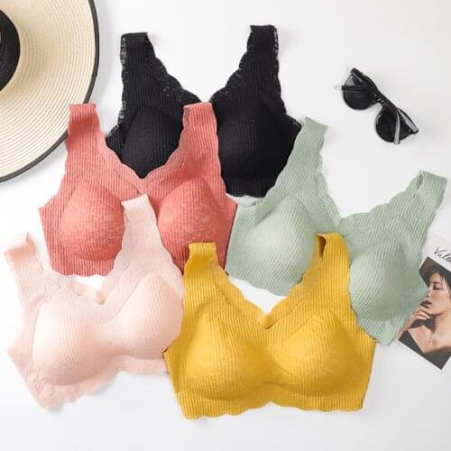Thai latex Pad Cup Seamless One Piece Lace Flower Underwear Wide Shoulder Strap Sports Fashion Bra For Women