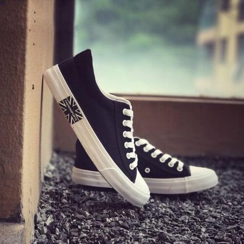 QWEDF Spring Autumn summer New brand Male Casual Canvas Shoes Breathable Tenis Fashion men Sneaker Hot Sale Flats Shoes MJ-50