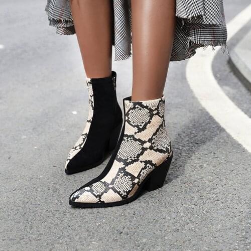 Fashion Snake print Boots Women Ankle Boots Chelsea Thick Heels Ladies Booties 2021 autumn winter Shoes zapatos de mujer 33 34