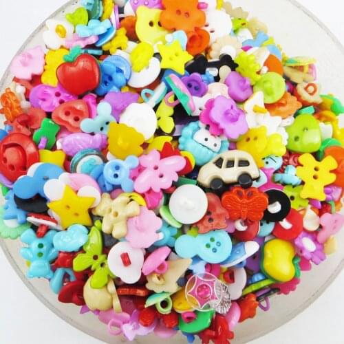 Promotion 100PCS Mix Shape Lots Colors DIY Scrapbooking Cartoon Buttons Plastic Buttons Childrens Garment Sewing Notions P-001
