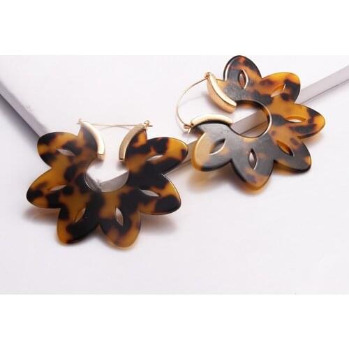 UAM Fashion Big Earrings For Women Wedding Party Bohemian Acrylic Fashion Color Flower Earrings Statement Boho Jewelry Gifts