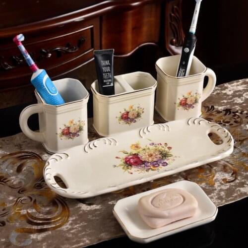 Bathroom Accessories Set Ceramic Liquid Soap Dispenser Toothbrush Rack Gargle Cup Tray For Lovers Wedding Gift Birthday Present