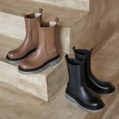 2020 Women Chelsea Boots Genuine Leather Stylish Ankle Boots New Fashion Black Flat Botas Mujer Ladies Slip-on Short Booties