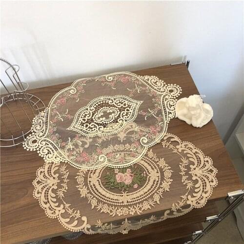 1PC Dining Table Embroidery Craft Placemat European Style Lace Plate Mat Anti-scald Coaster