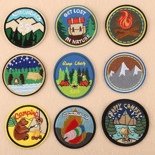 Customizable Wholesale Embroidery Processing New round Badge Cartoon Outdoor Animal Patch Embroidered Cloth Stickers