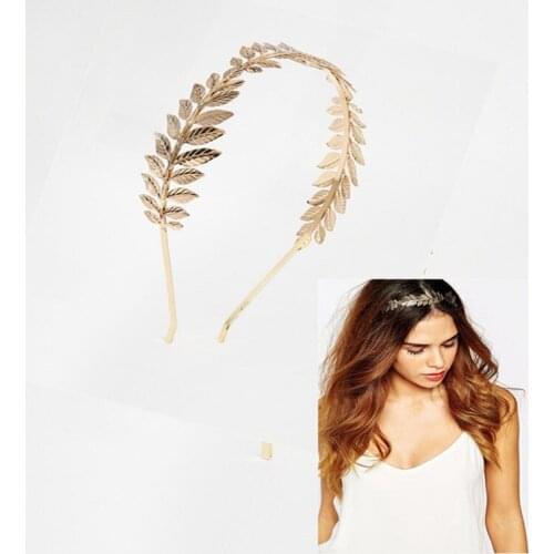 Gold leaf hair ornaments are popular among brides in Europe and America