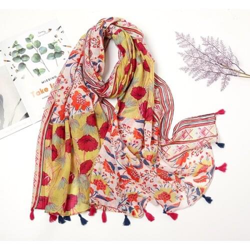 New Bohemian Flower Scarf Elegant Cotton Blend Sunscreen Shawl Floral Tassel Scarf Lady High Quality Wrap Bufandas Muslim Hijab
