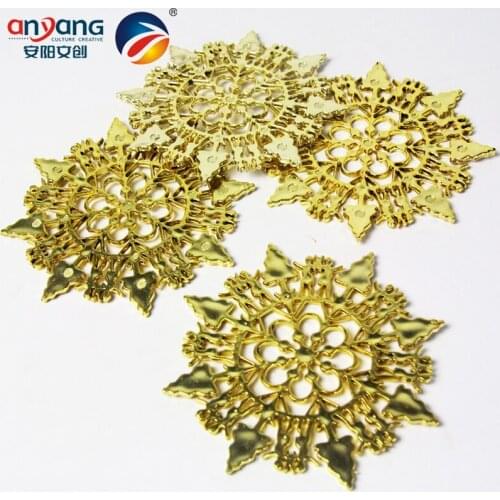 Christmas decorations, gifts, tree pendants, stage layout, new wheels, snowflakes 10.5cm