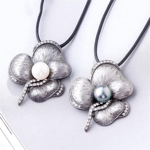 Vintage Plant Jewelry Long Necklace for Women Grey Flower Pendant Black Rope Chain Jewellery Suspension Choker Hotsale Wholesale