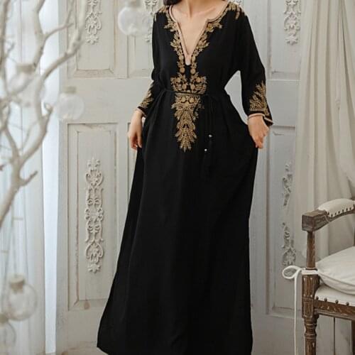 Muslim Fashion Women Abaya Long Dress Indian Dubai Turkey Islamic Clothing Black Kaftan V-neck Embroidery Ethnic Gown Robes