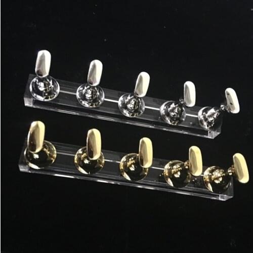 1 Set Chess Board Magnetic Nail Tips Display Holder Stand Acrylic Crystal Salon Nail Practice Display Practice Stand- 5pcs