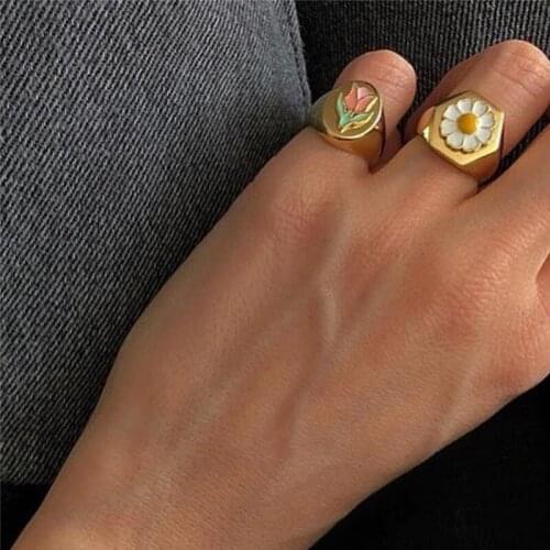 Wbmqda Punk Metal Enamel Daisy Butterfly Flower Ring Female Tibetan Silver Fashion Gold Rings For Women Party Fine Jewelry