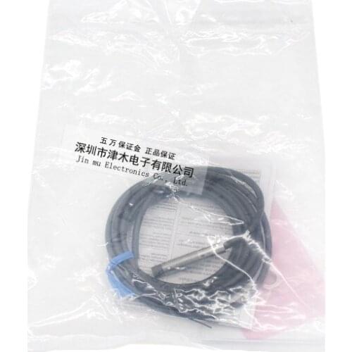 E2B-S08KN02-WP-B1 Inductive proximity sensor PNP output 6months warranty