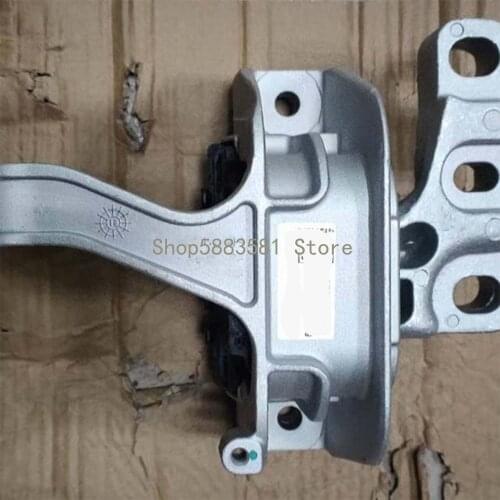 CAR eng ine mou ntV olk swa gen Sko daP ass atT igu an fix edp art sfo rth een gin ean d 2.0 lit er DKV B DPL A tra nsm iss ion