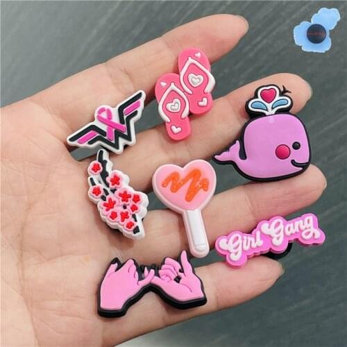 Single Sale Pink Color Slippers Heart Hands PVC Shoe Charms Decoration Diy Wristbands Croc Jibz Shoe Accessories Kids Party Gift