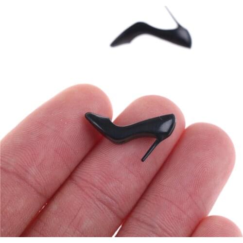 1:12 Dollhouse Miniature DIY Cabin Fittings Stiletto Shoes Toys
