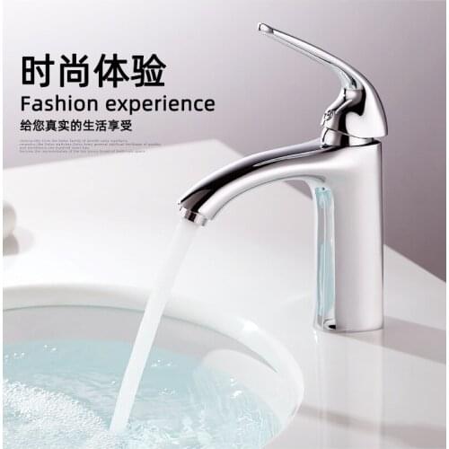 Bathroom Basin Faucet Chrome Single Handle Kitchen Tap Faucet Mixer Hot and Cold Water Hose Chrome Bathroom Accessory