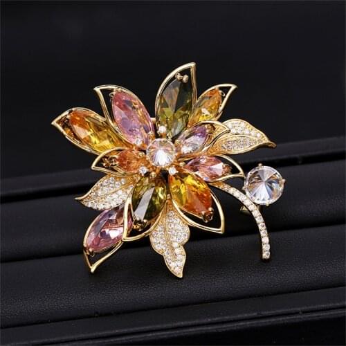 OKILY Vintage Colorul Crystal Zircons Floral Brooch Pin for Womens Fashion Wedding Flower Bouquet Brooches Jewelry Accessories