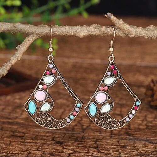 Vintage Hollow Alloy Earrings Bohemian Summer Jewelry Boho Ethnic Color Beads fan-shaped Drop Dangle Earrings For Women Jhumka