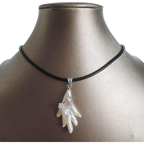 100% nature freshwater pearl pendant necklace ,REAL LEATHER chain-30-40 mm baroque pearl pendant ,IN GOLD AND SILVER ,FLOWER