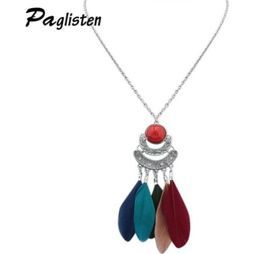 2017 fashion retro Bohemian color crescent feather pendant chain clasp necklace red imitation gem fringed feather necklace