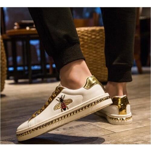 Luxury small white shoes, gold embroidery flat heel casual shoes, lovers leather shoes, large designer casual shoes
